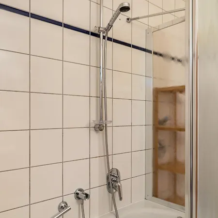 Tannenblick 2-1 דירה *